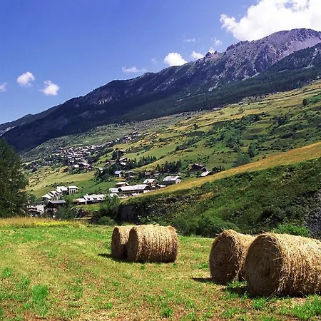 L'ecrin Des Neiges Vars Vars (Hautes-Alpes)