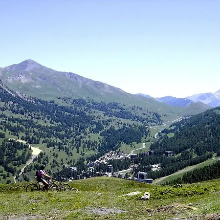 L'ecrin Des Neiges Vars Apartment
